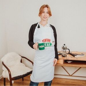 Friends The TV Show Central Perk Mug And Apron Gift Set In The Box